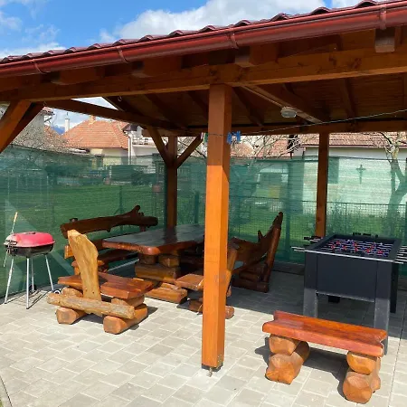 Maly Rim Tatil Evi Liptovský Mikuláš