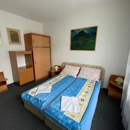 Maly Rim Tatil Evi Liptovský Mikuláš